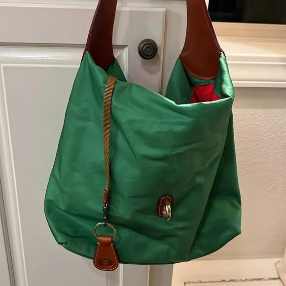 Dooney & Bourke Kelly Green Medium Logo Lock Nylon Hobo Bag with coin purse - Picture 3 of 5